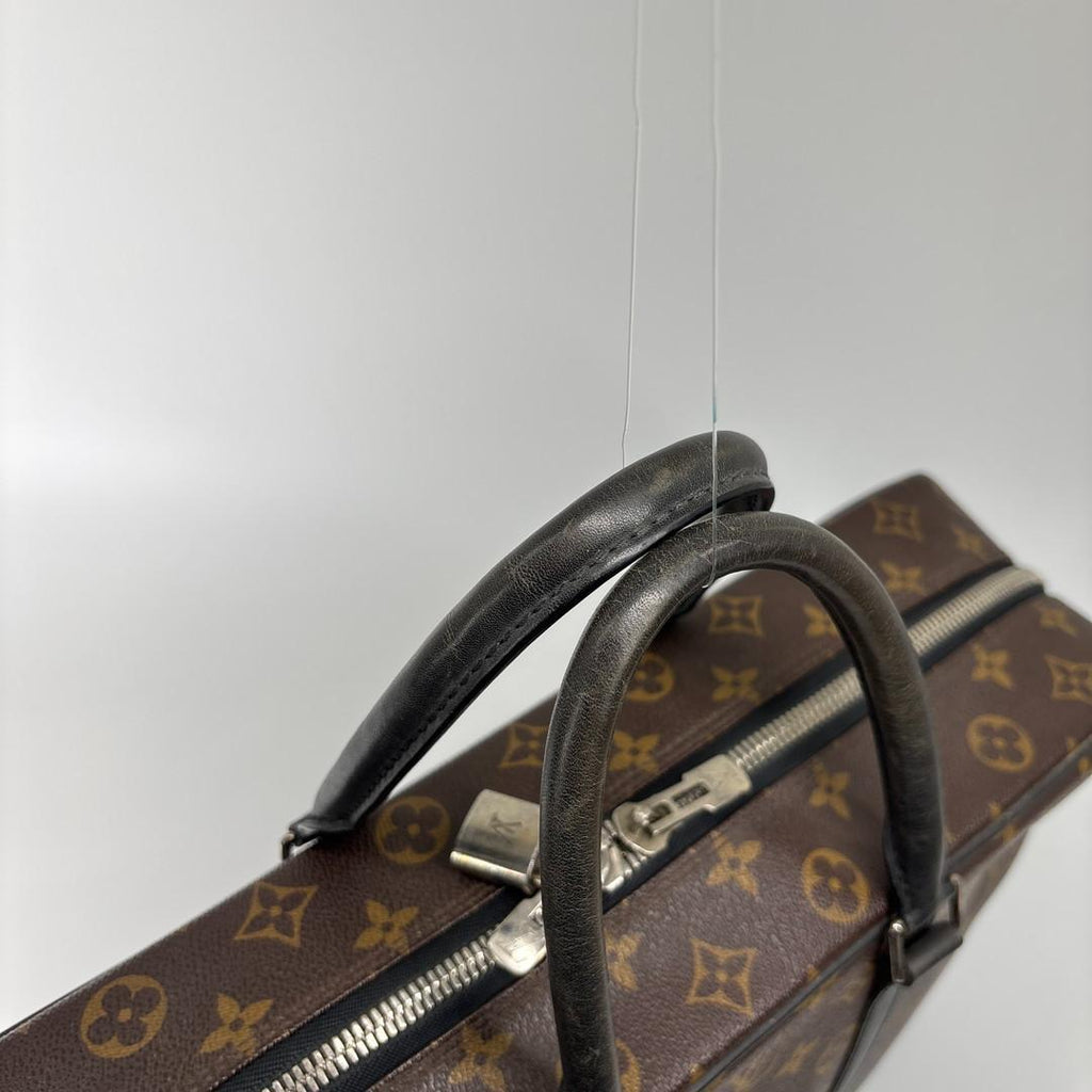 Louis Vuitton Monogram Macassar Porte Documents Voyage GM — view 6