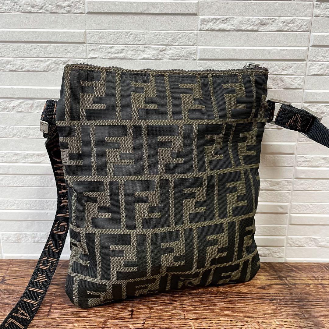Fendi FF Zucca Pattern Canvas Shoulder Bag Pochette Brown — view 2