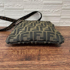 Fendi FF Zucca Pattern Canvas Shoulder Bag Pochette Brown — view 5