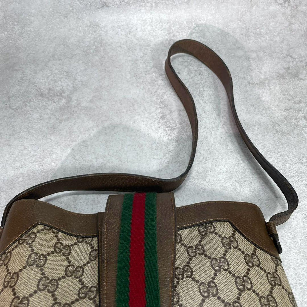 Gucci GG Sherry Line Shoulder Bag Brown Logo — view 4