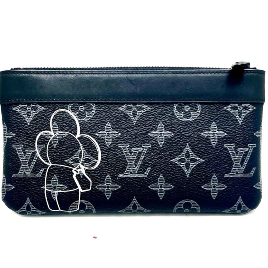 Louis Vuitton Vivienne Monogram Eclipse Pochette Apollo PM — view 6