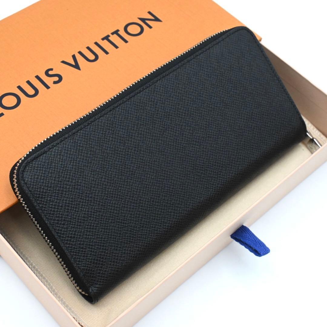 Louis Vuitton Taiga Zippy Wallet Horizontal Black — view 2