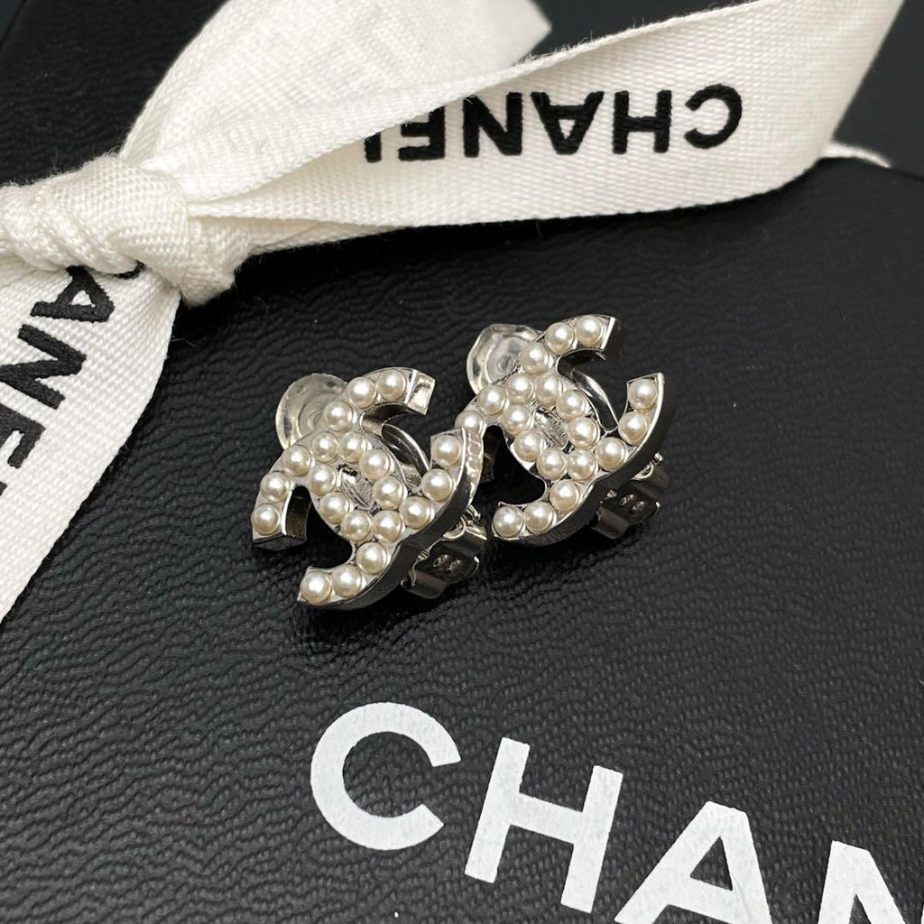 Chanel CC Logo Earrings Faux Pearl Silver Coco