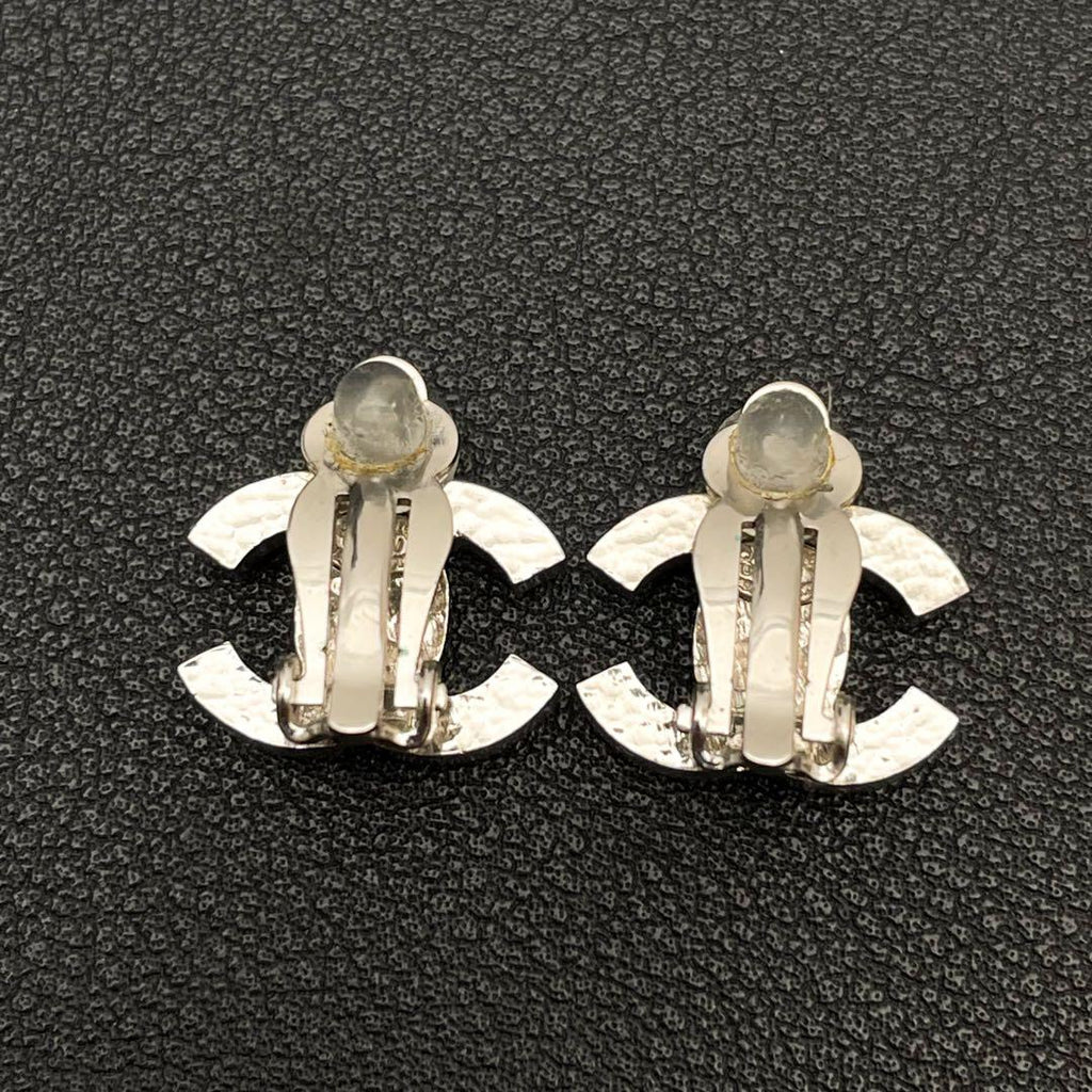 Chanel CC Logo Earrings Faux Pearl Silver Coco — view 4