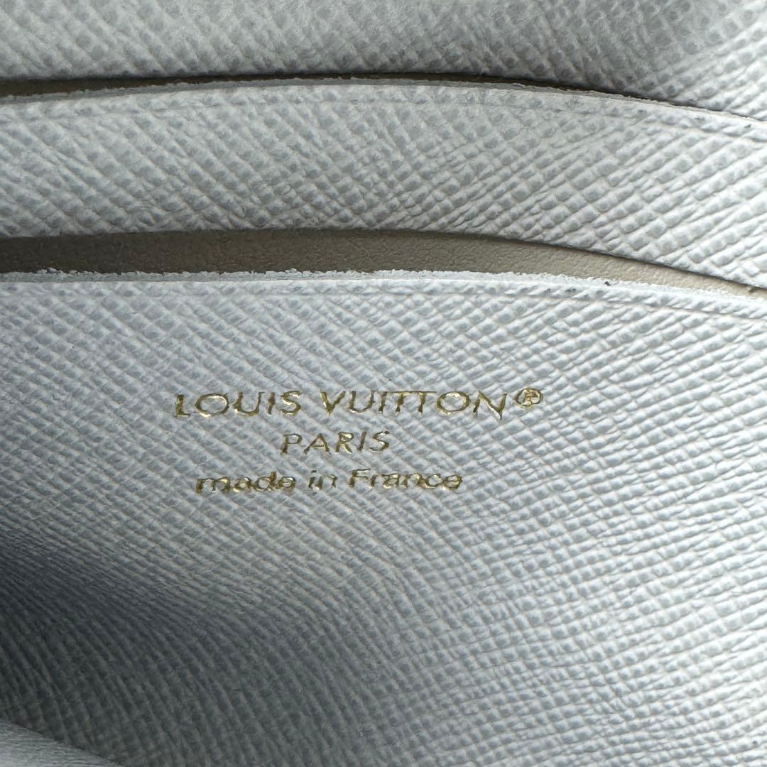 Louis Vuitton Monogram Portefeuille Noah Compact Wallet — view 8