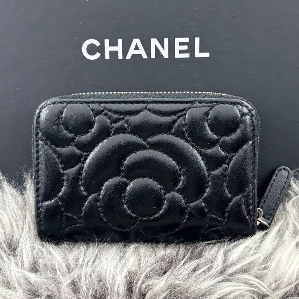 Chanel Wallet New Camellia Stitch Coin Purse — view 4