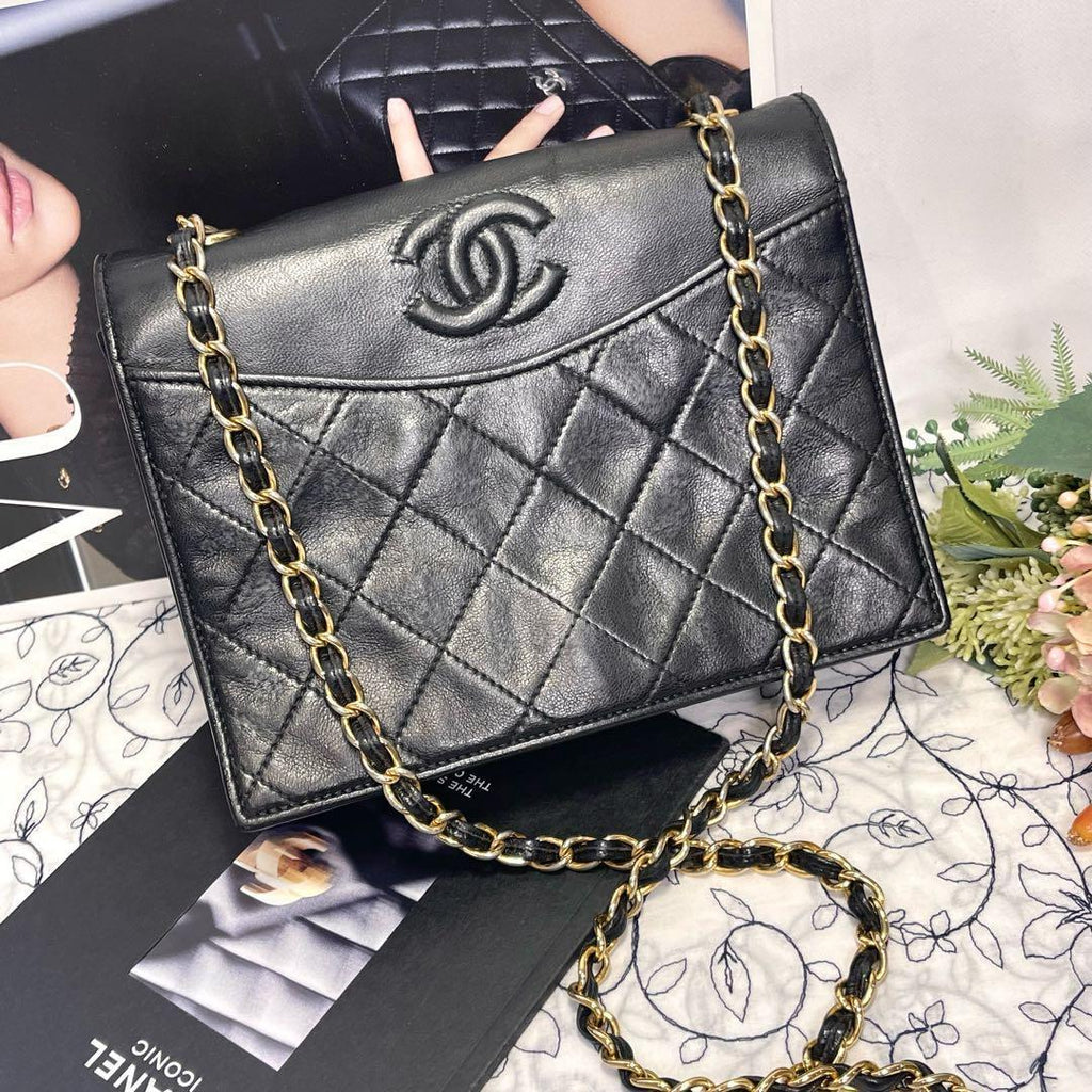 Chanel Vintage Quilted CC Logo Bag Black
