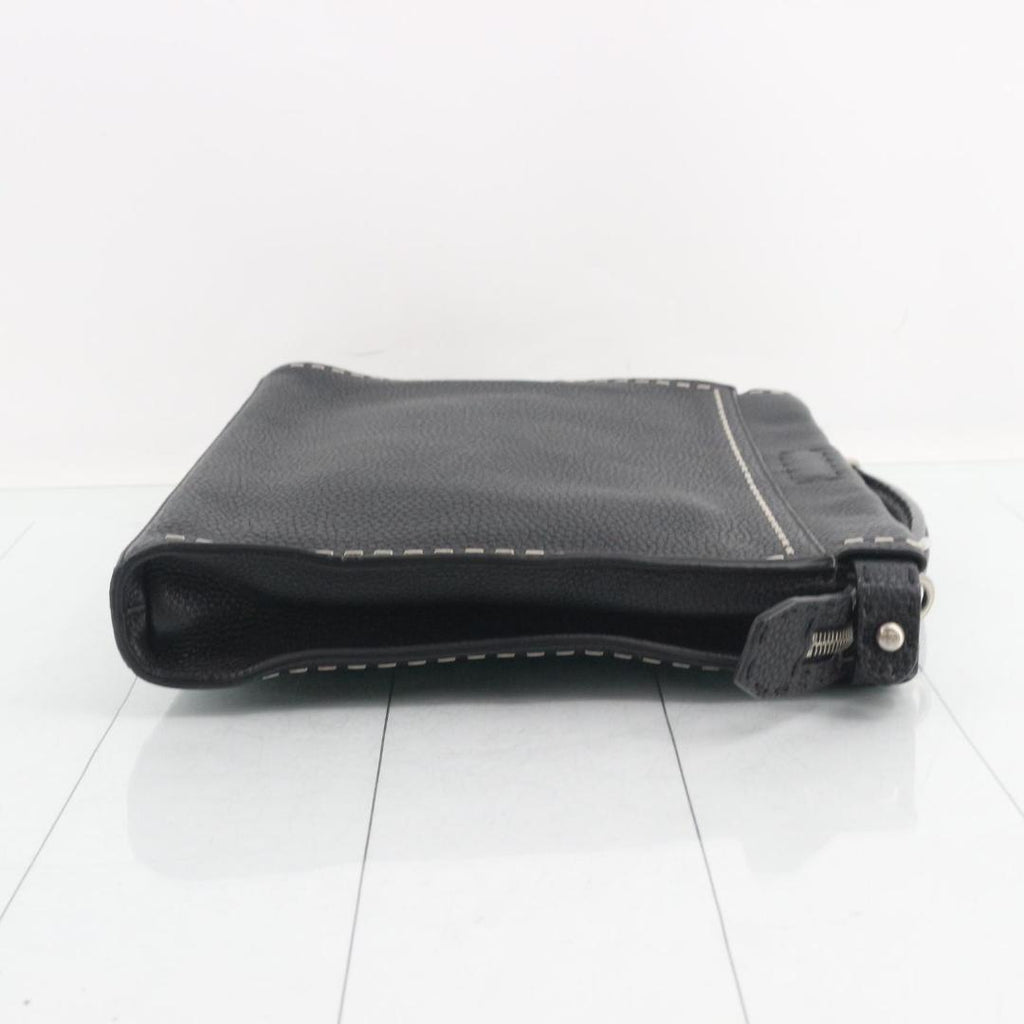 Fendi Selleria Peekaboo Business Bag Handbag Leather Black — view 3