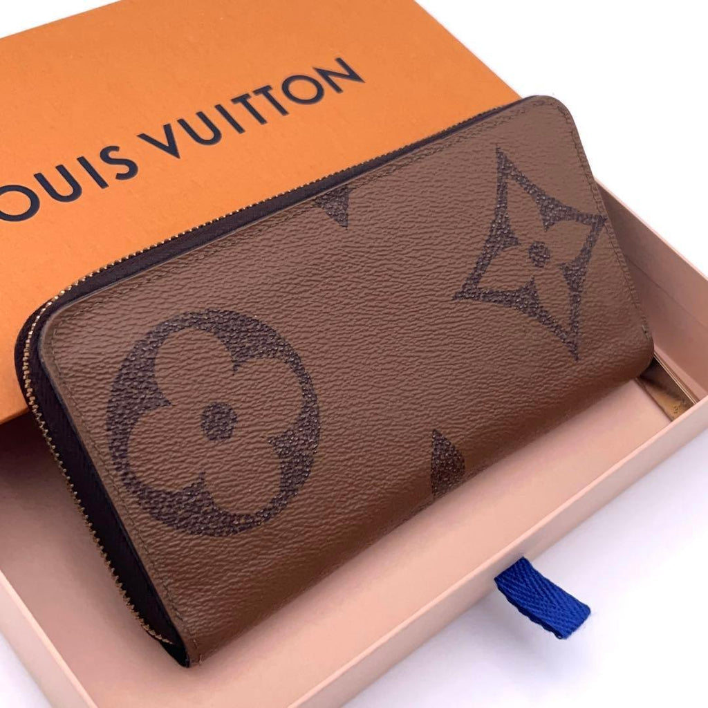 Louis Vuitton Monogram Giant Zippy Wallet Brown — view 2