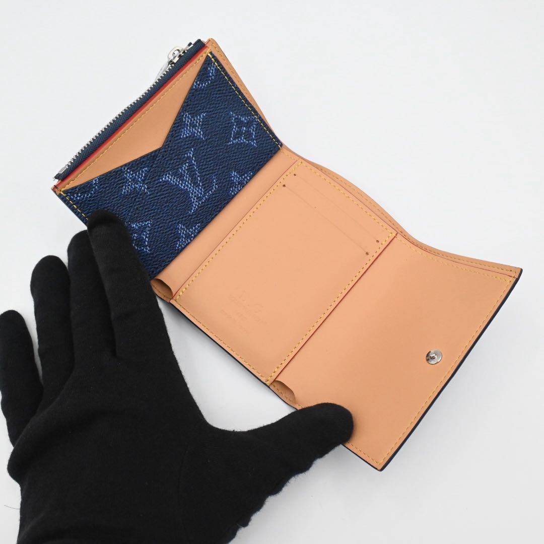 Louis Vuitton Heritage Victor Wallet Trifold — view 3