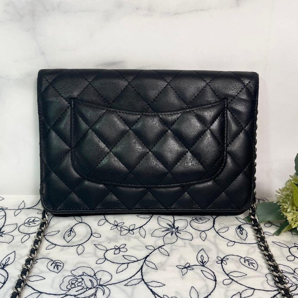 Chanel Chain Wallet Black Quilted Shoulder — view 3