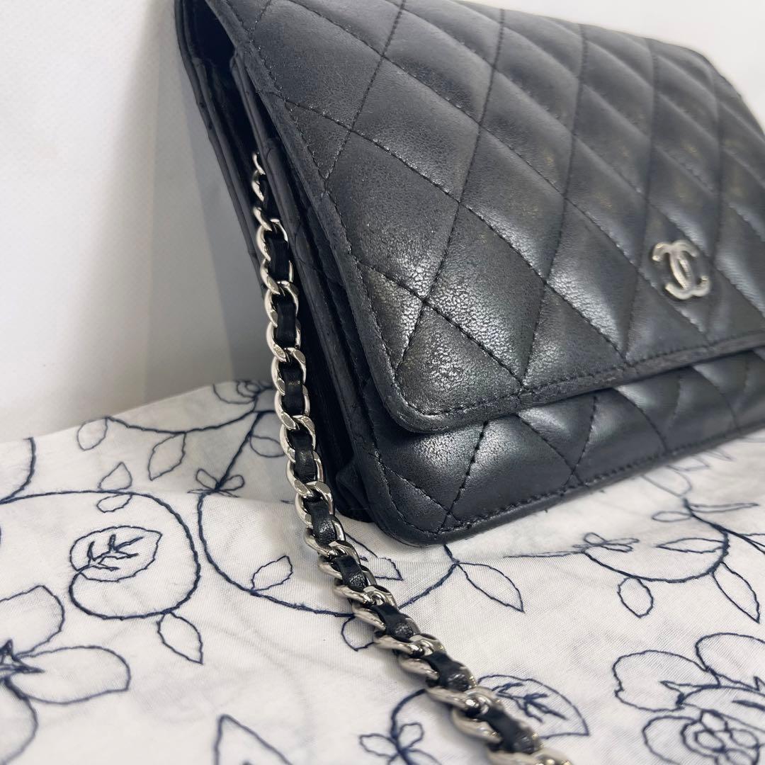 Chanel Chain Wallet Black Quilted Shoulder — view 4
