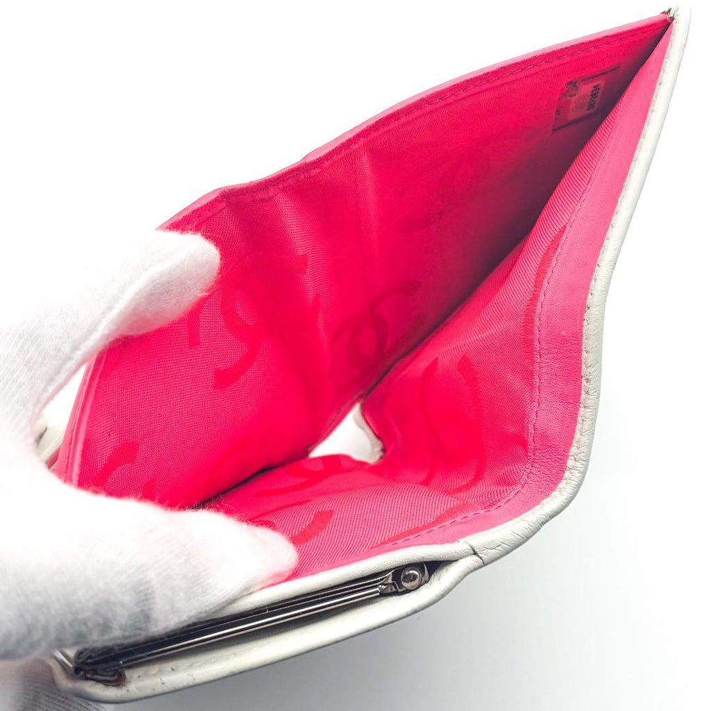Chanel Wallet Cambon Line Bifold Kiss Lock WH — view 4