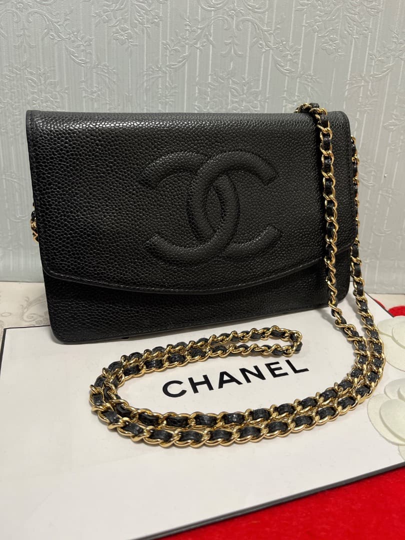 Chanel Quilted Chain Wallet Shoulder