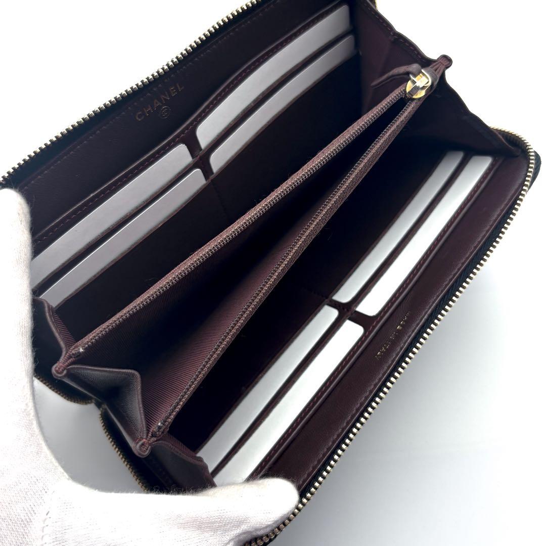 Chanel Wallet Quilted Zip Around — view 3