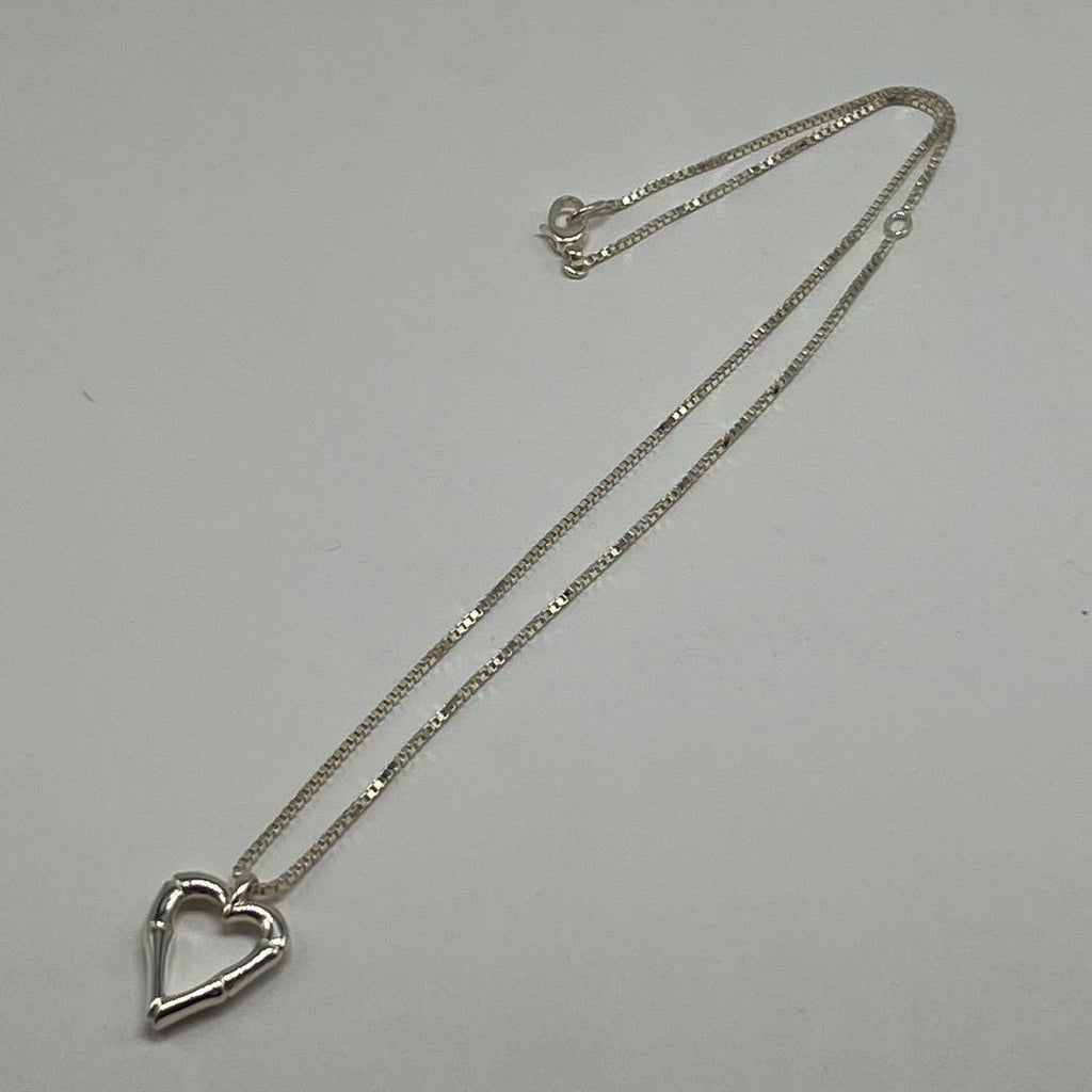 Gucci Bamboo Heart Necklace Venetian Chain — view 2
