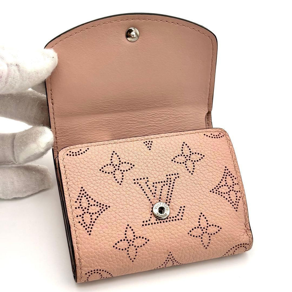 Louis Vuitton Wallet Portefeuille Iris XS Monogram Mahina Pink — view 3