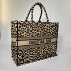 Dior Book Tote Large Leopard — view 3