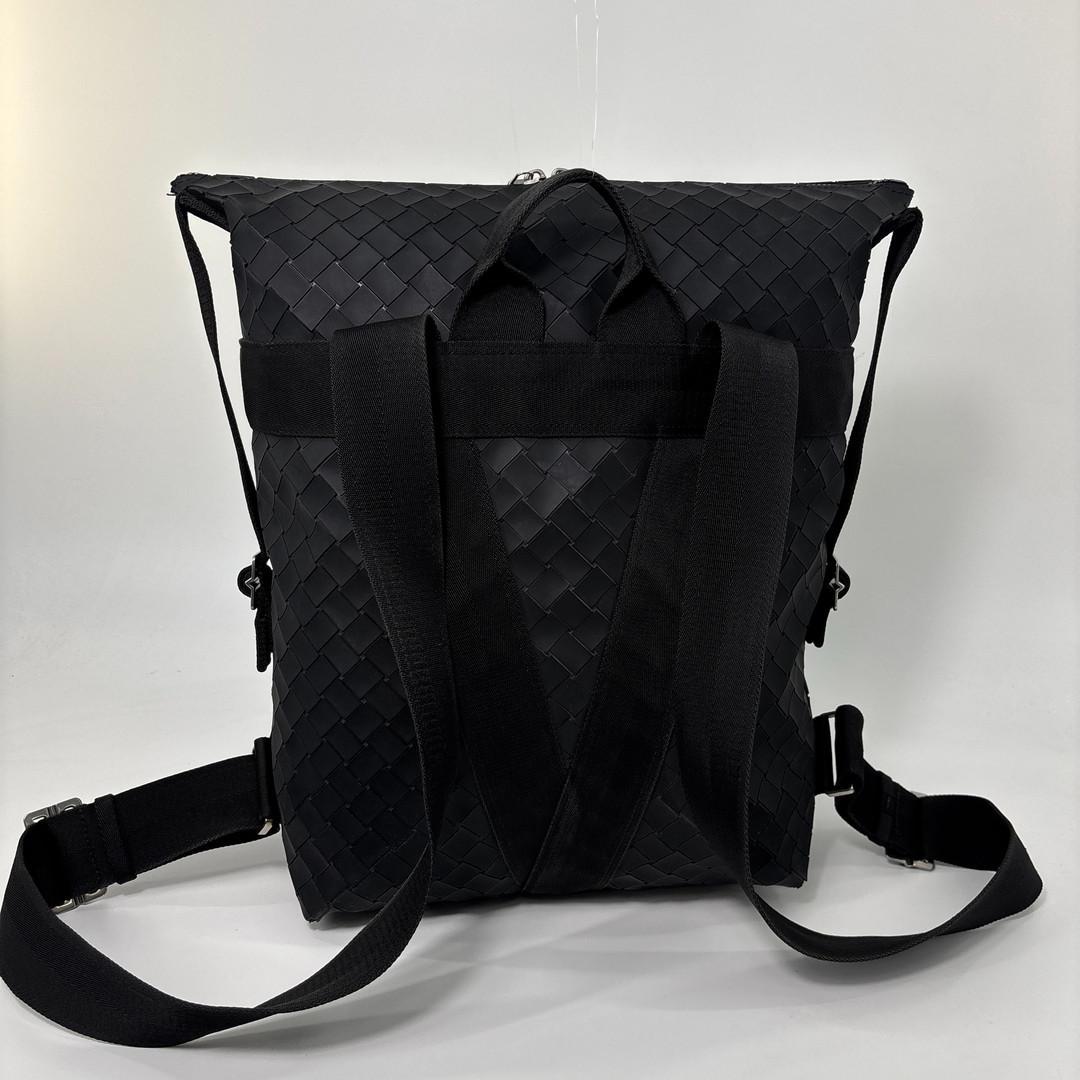 Bottega Veneta Super Intrecciato New Rubber Backpack — view 5