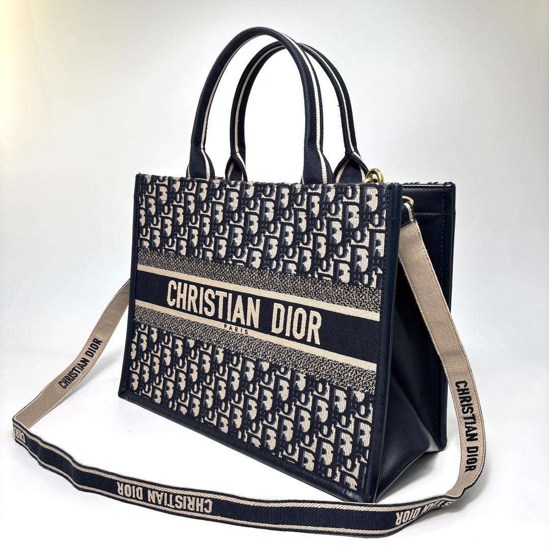 Dior Book Tote Bag Medium — view 2