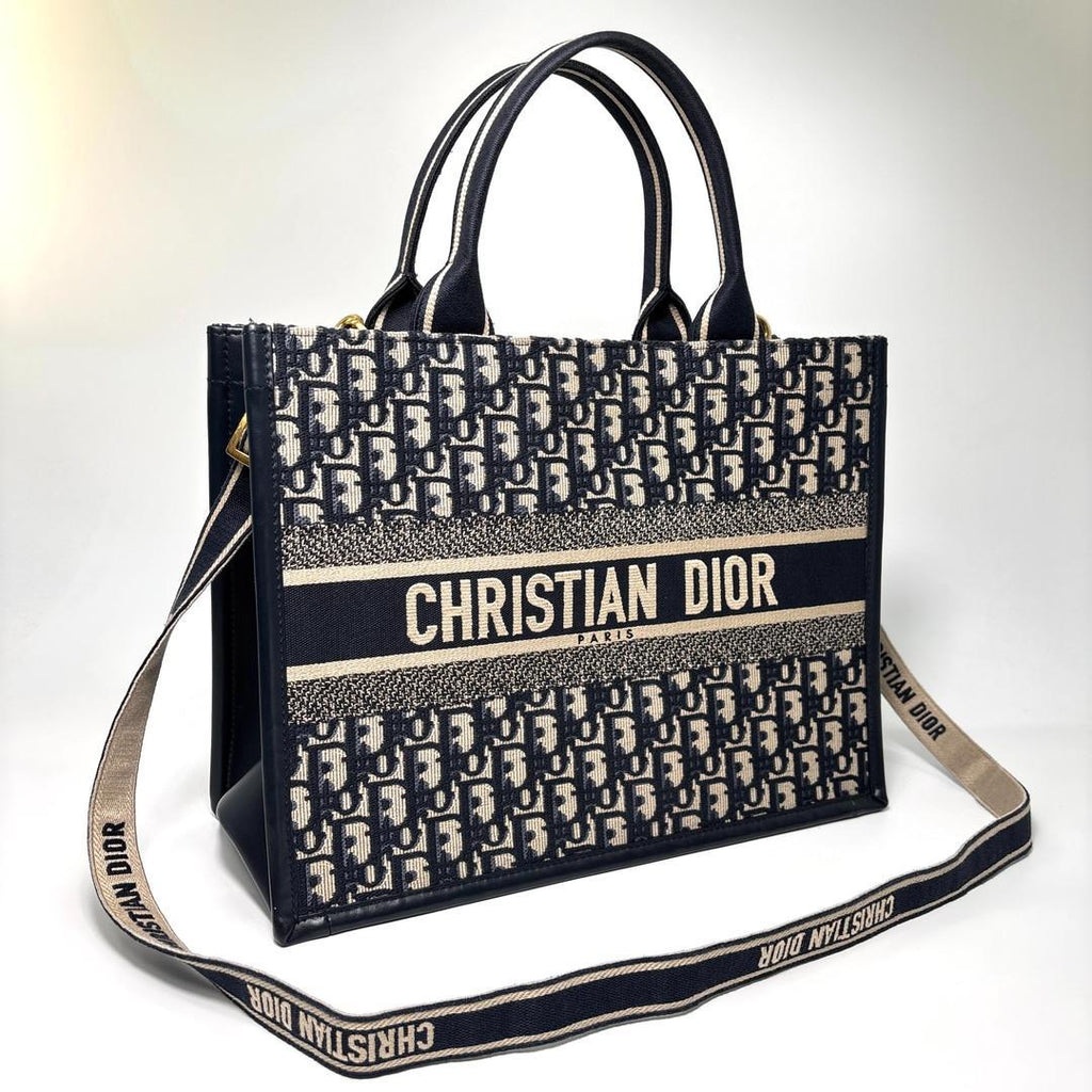 Dior Book Tote Bag Medium — view 3