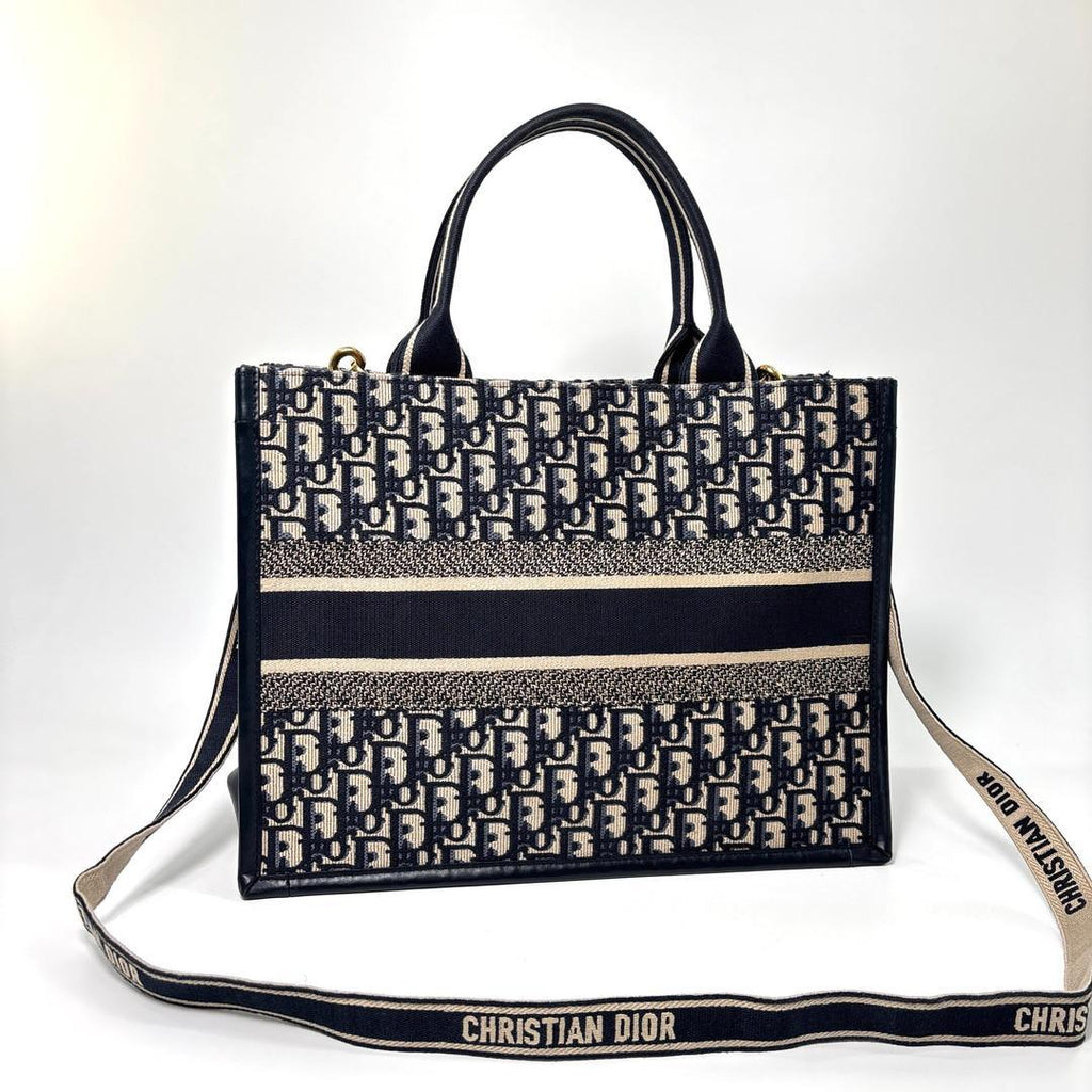 Dior Book Tote Bag Medium — view 5