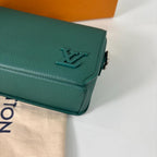Louis Vuitton Aerogram Wearable Shoulder — view 8