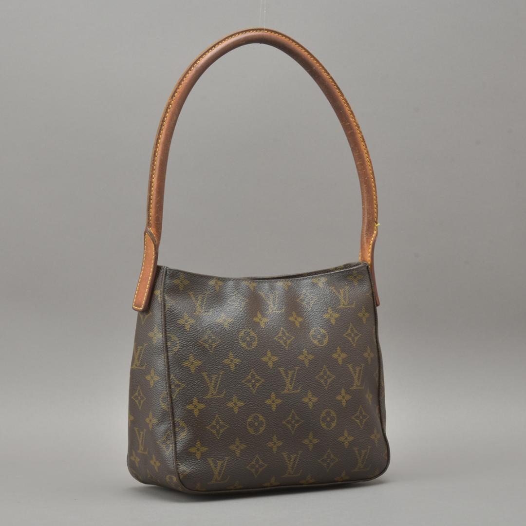 Louis Vuitton Looping MM Shoulder Bag Monogram — view 2