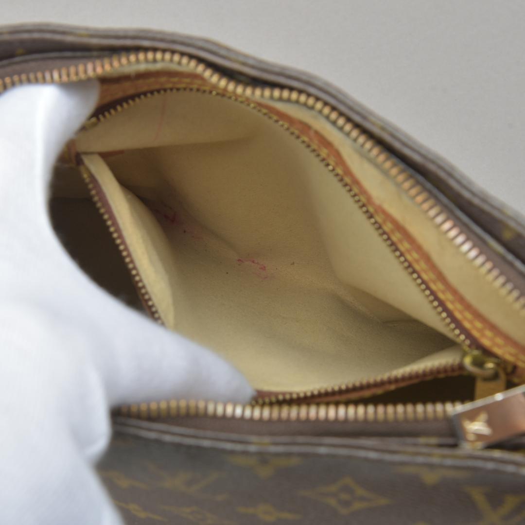 Louis Vuitton Looping MM Shoulder Bag Monogram — view 8