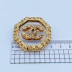 Chanel Brooch CC Logo Lava Gold — view 8