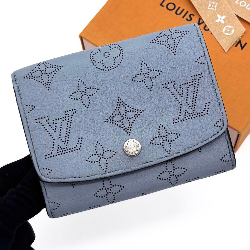 Louis Vuitton Mahina Portefeuille Iris Compact Bifold Wallet Blue Red
