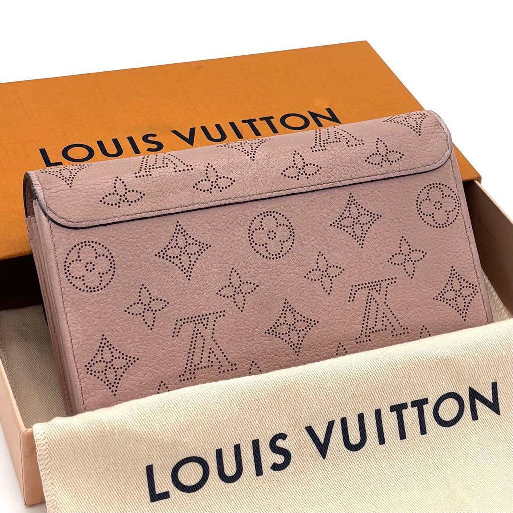 Louis Vuitton Monogram Mahina Portefeuille Iris Magnolia Wallet — view 2