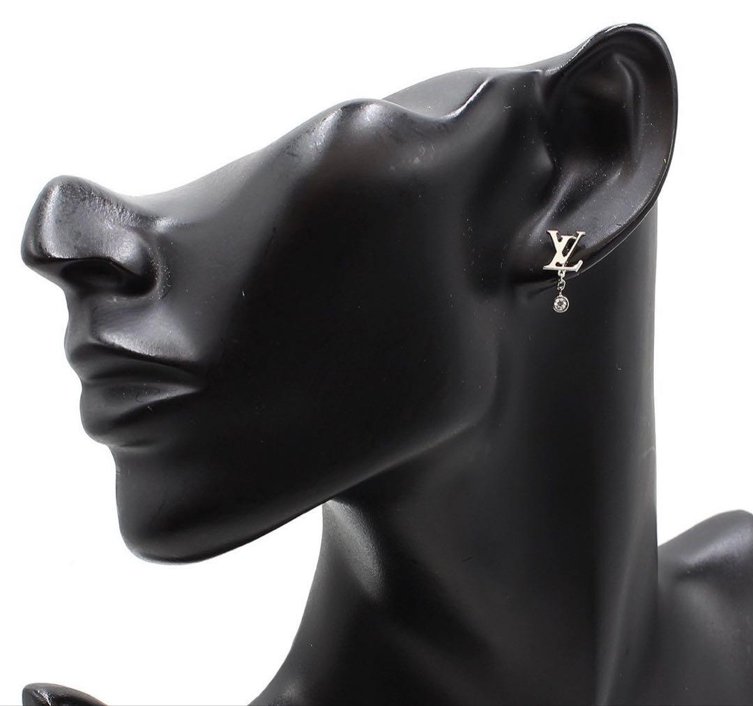 Louis Vuitton 18k White Gold Diamond Idylle Blossom LV Earrings — view 2