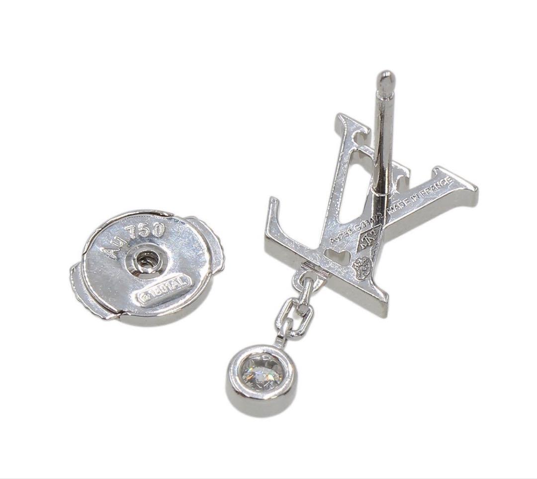 Louis Vuitton 18k White Gold Diamond Idylle Blossom LV Earrings — view 3