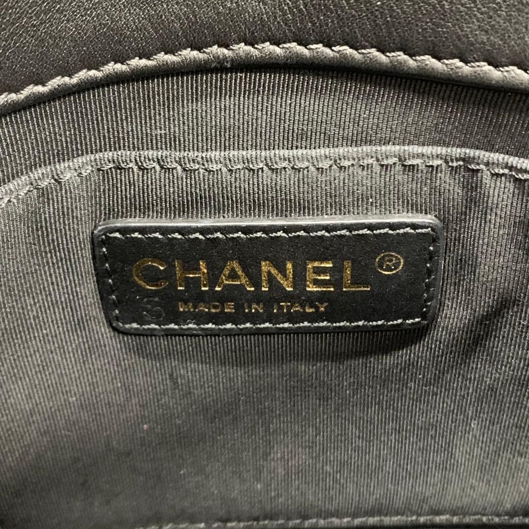 Chanel Quilted Turnlock CC Logo Lambskin Shoulder Bag — view 7