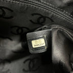 Chanel Wild Stitch CC Logo Shoulder Bag — view 9
