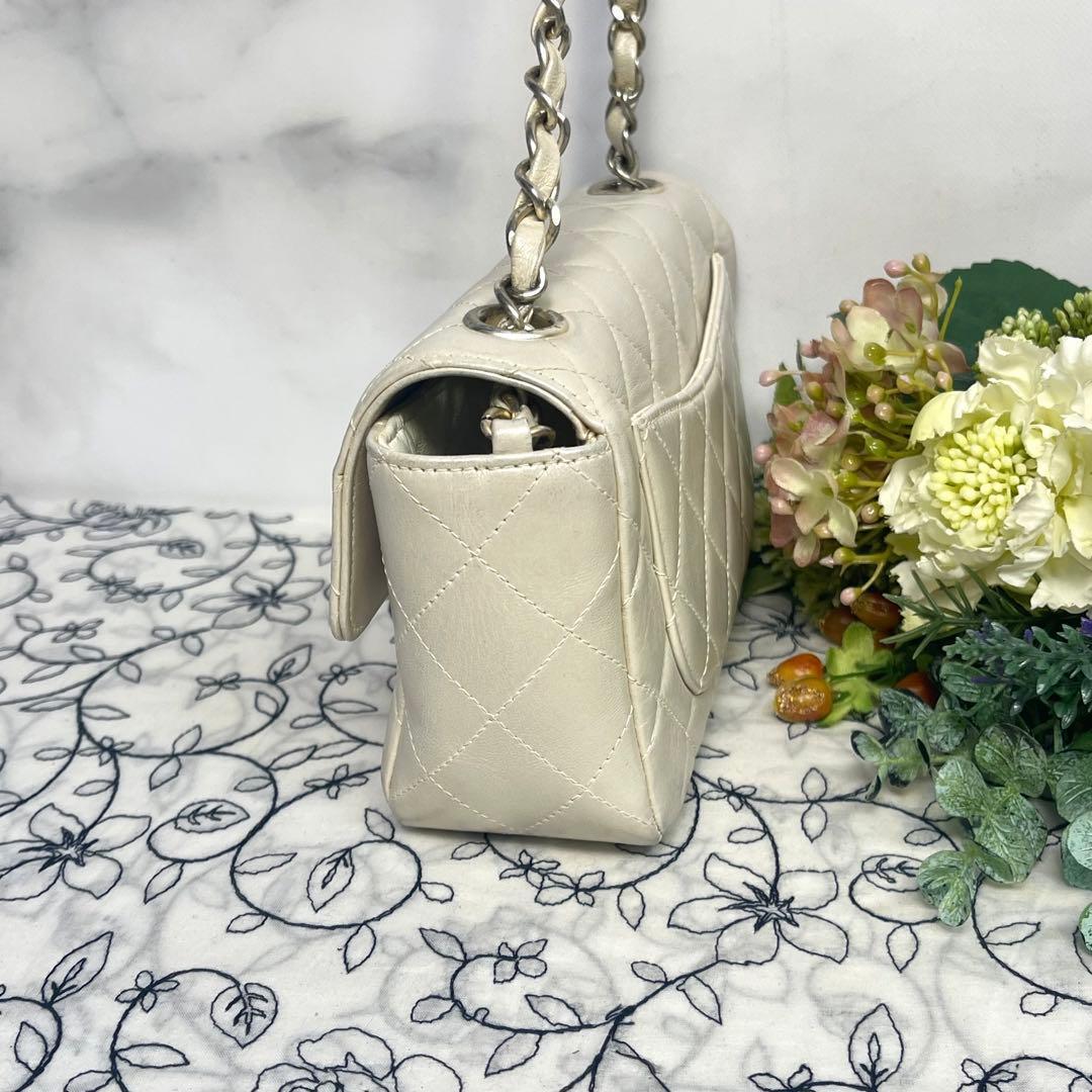 Chanel Double Flap Quilted Shoulder — view 6