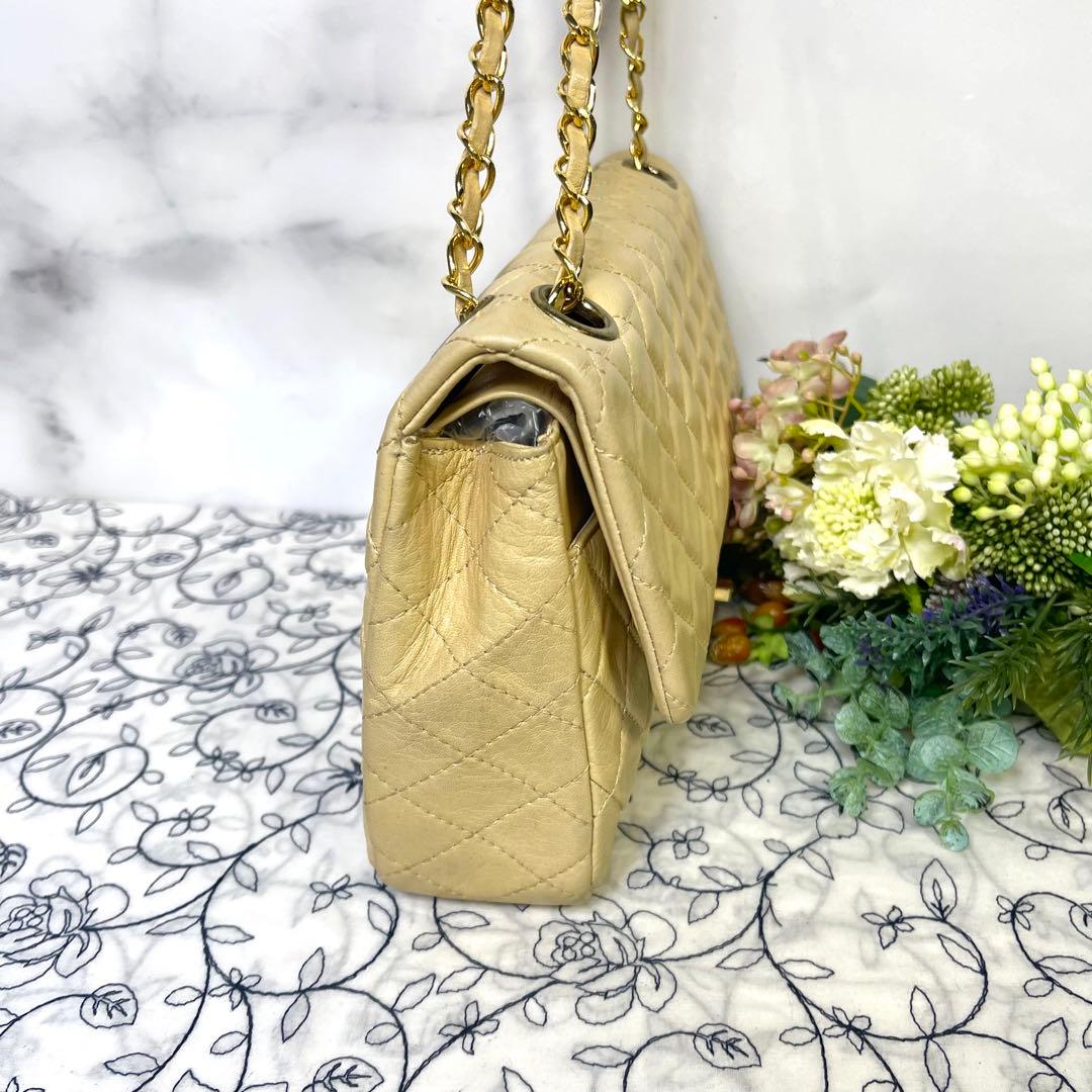 Chanel Vintage Turnlock Quilted Beige Shoulder — view 7