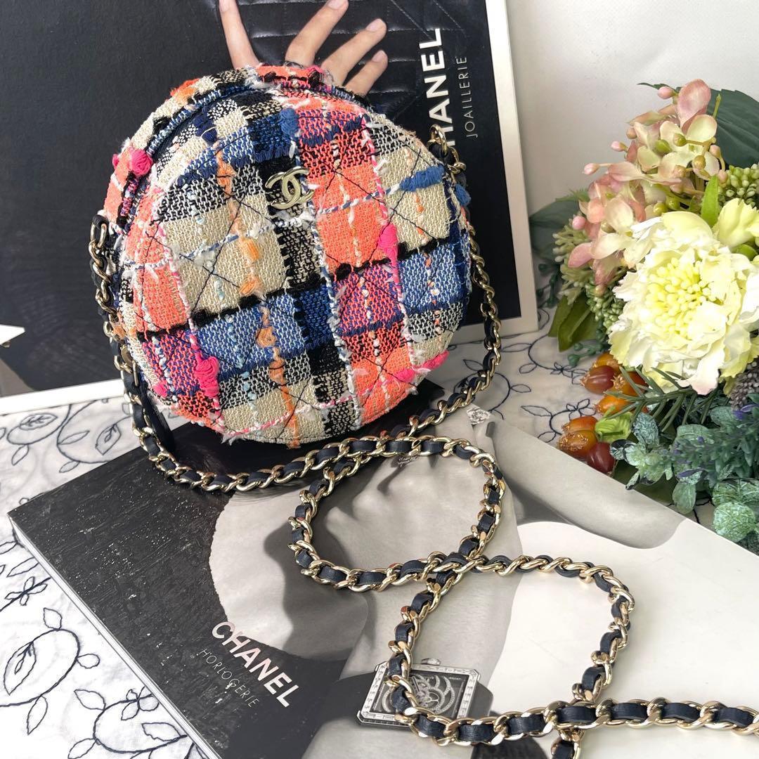 Chanel Round Mini Classic Chain Shoulder