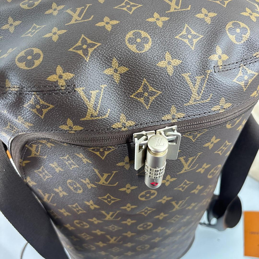 Louis Vuitton IC Monogram Horizon Soft Carry Case Travel — view 6