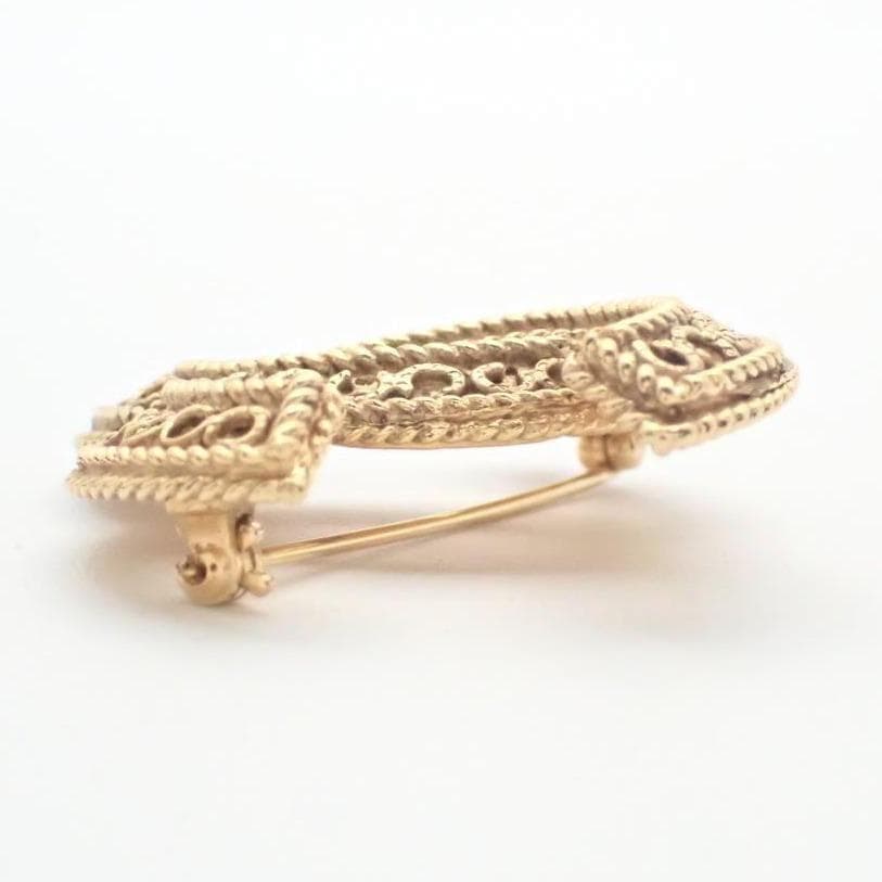 Chanel Brooch CC Logo Gold Vintage — view 3