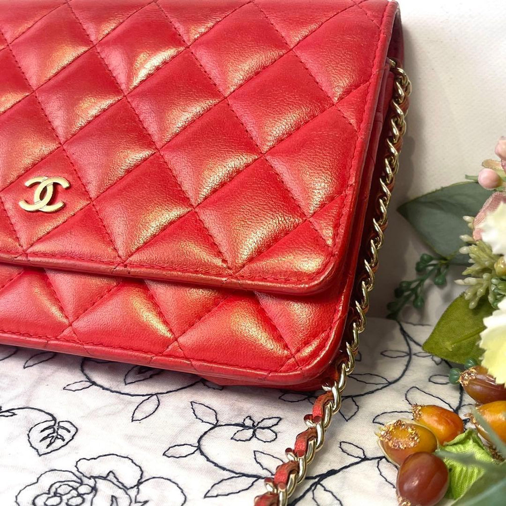 Chanel Chain Wallet Quilted Shoulder — view 4