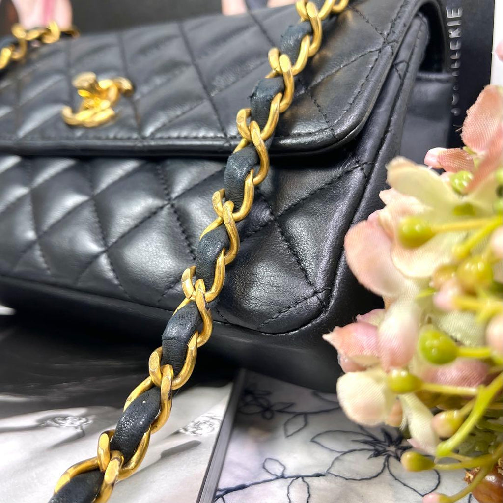 Chanel Vintage Turnlock Quilted Chain Shoulder — view 5