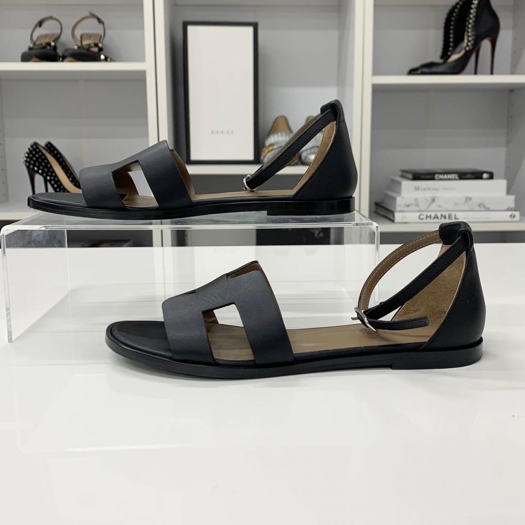 Hermes Santorini Leather Strap Flat Sandals Black — view 3