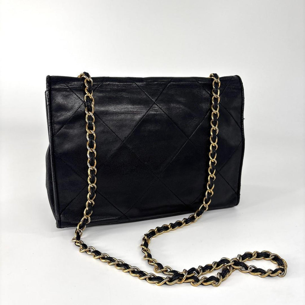 Chanel CC Logo Chain Shoulder Bag Black — view 5