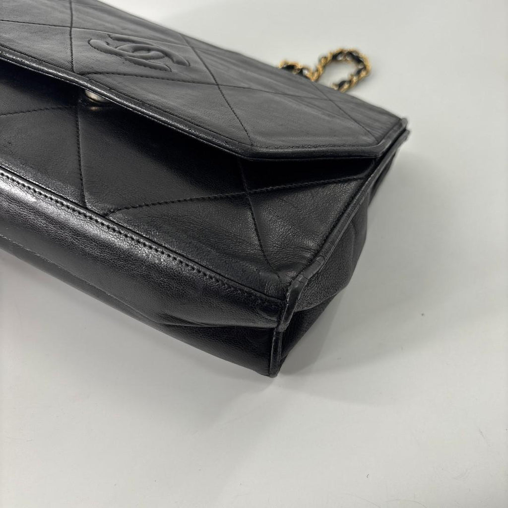 Chanel CC Logo Chain Shoulder Bag Black — view 7