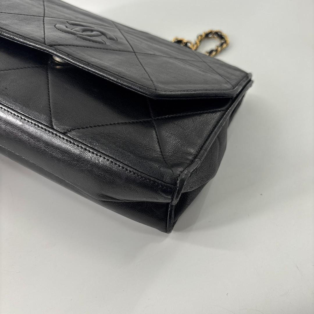 Chanel CC Logo Chain Shoulder Bag Black — view 7