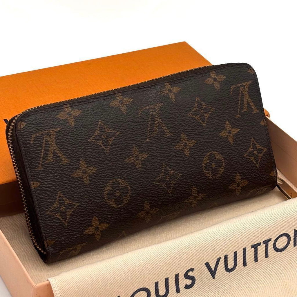 Louis Vuitton Monogram Zippy Wallet Zip Around — view 2