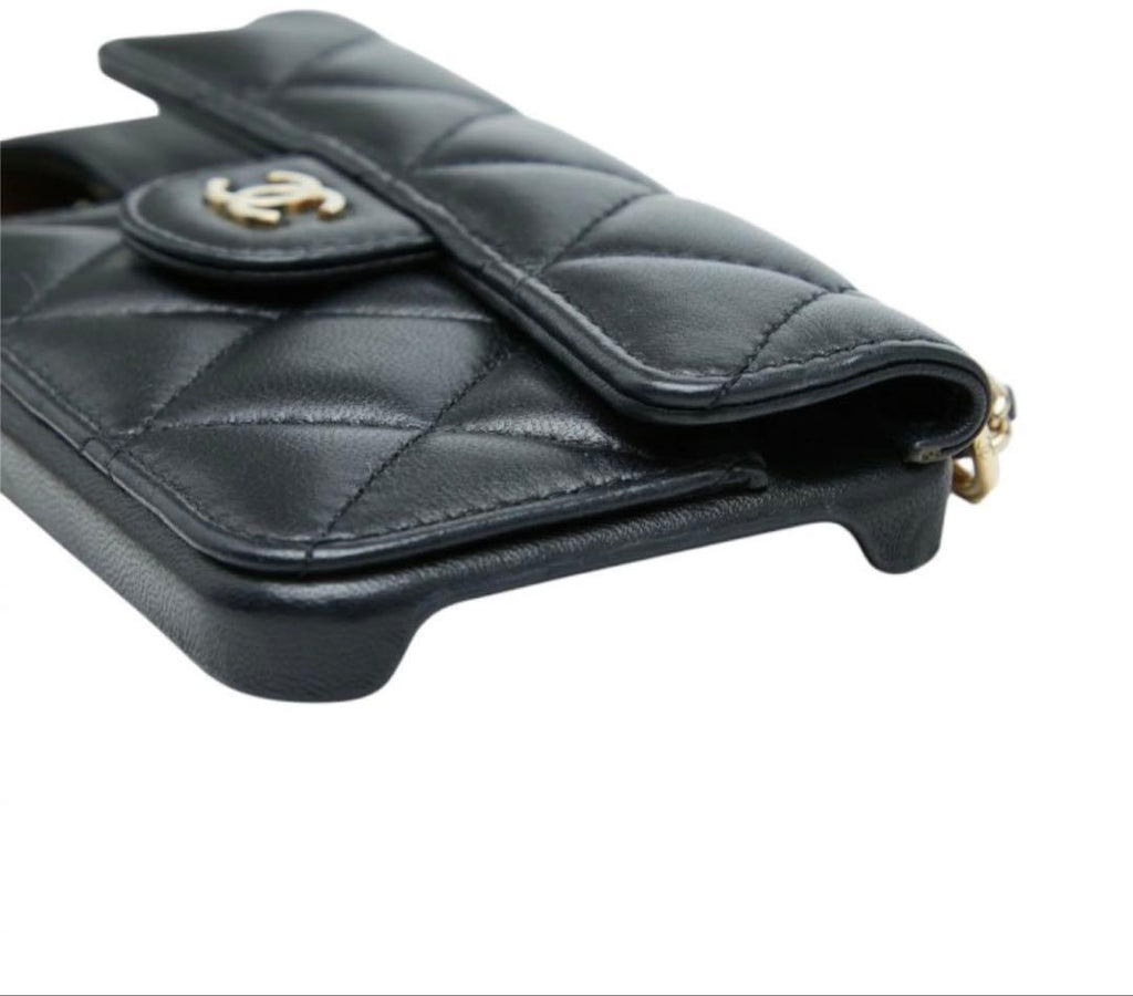 Chanel Quilted Chain Shoulder Bag iPhone — view 4