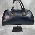 Gucci Handbag Black Leather Logo Gold — view 2